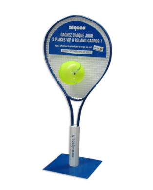 raquette-de-tennis-factice